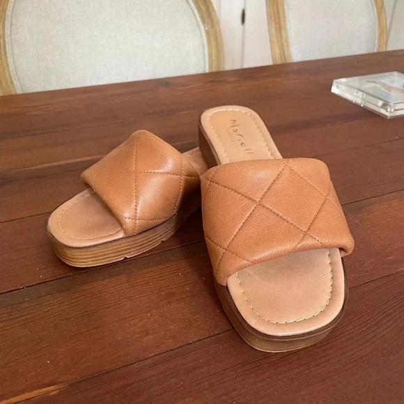Miraella Shoes - Miraella Tan Slides- Preowned